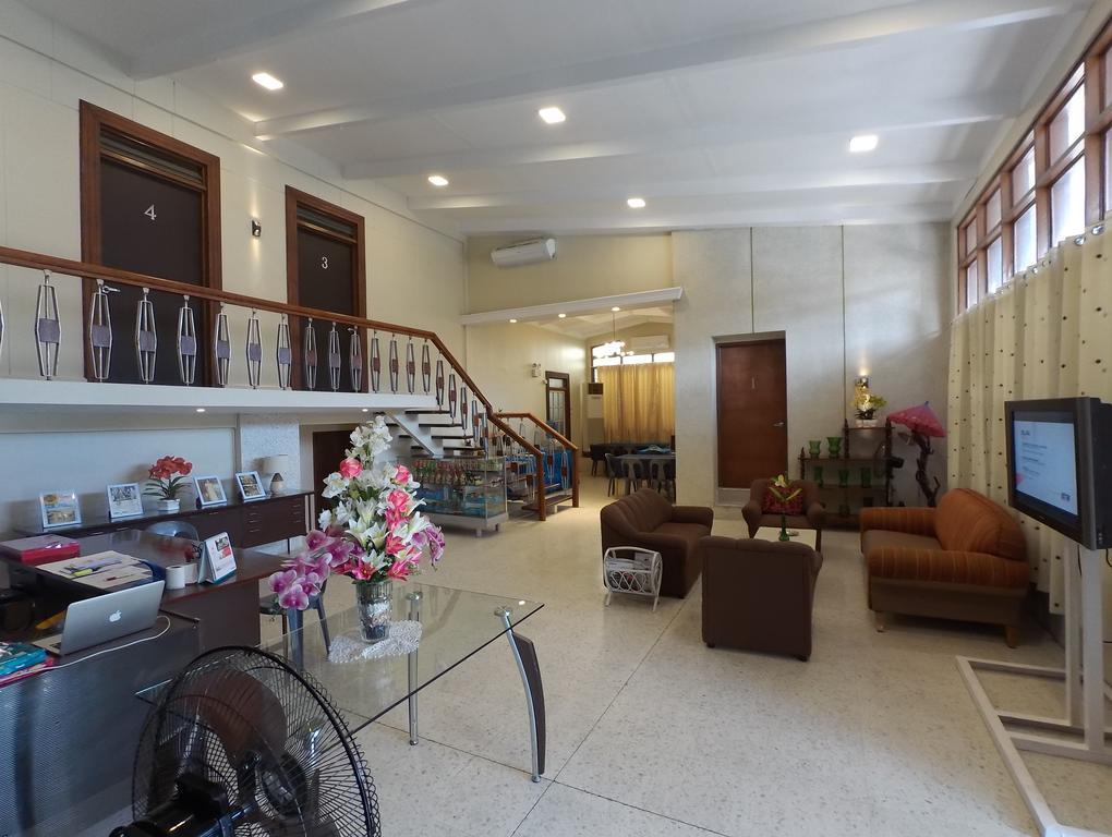 独鲁万 Residencia Marfel酒店 外观 照片